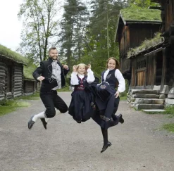 Alma festdrakt junior