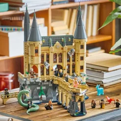 LEGO® Harry Potter™ Galtvortborgen: Østfløyen 76473