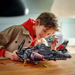 LEGO® Star Wars™ The Dark Falcon 75389