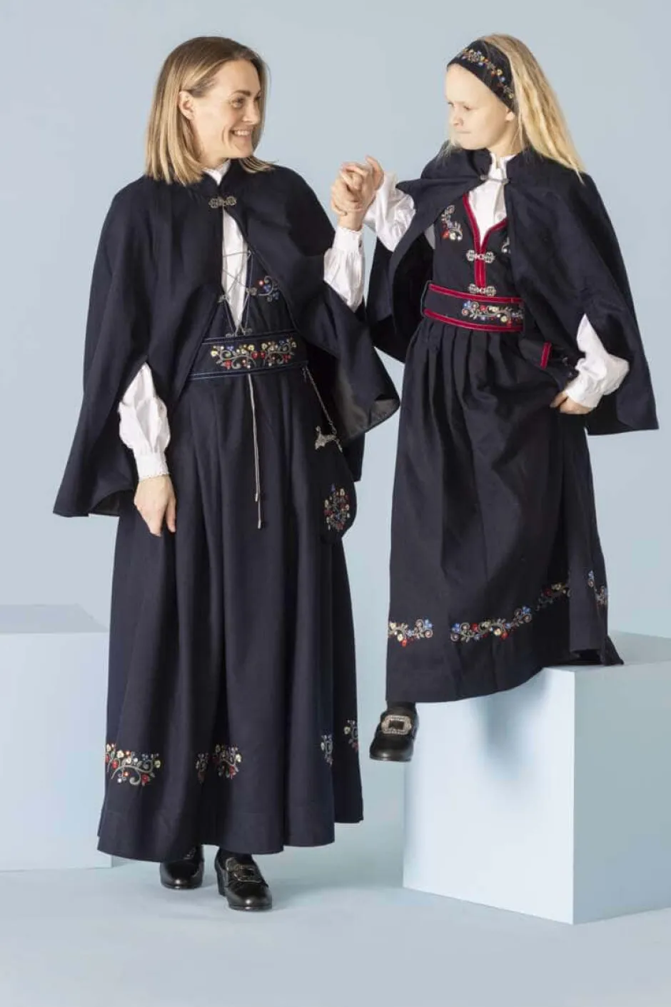 Sigrid cape